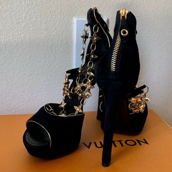 AUTHENTIC LOUIS VUITTON STARDUST LEATHER SANDALS - Picture 5 of 10